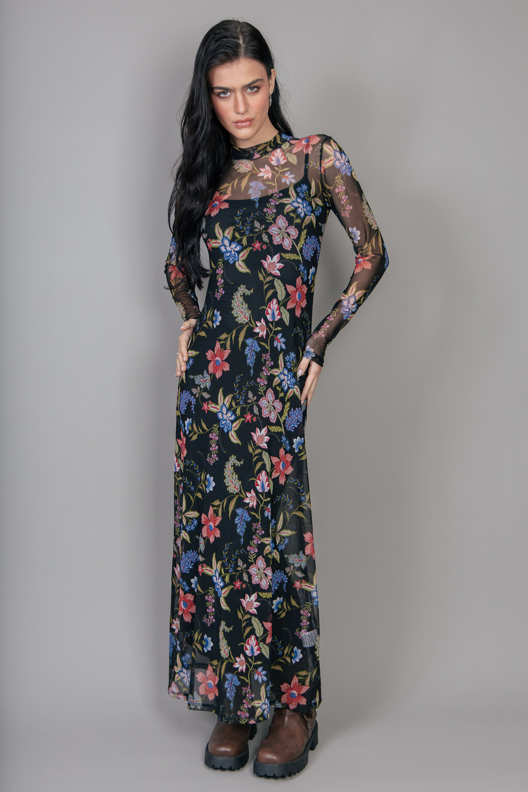 VESTIDO LONGO MANGA LONGA DE TULE ESTAMPADO FLORAL VESTIDO LONGO MANGA LONGA DE TULE ESTAMPADO FLORAL