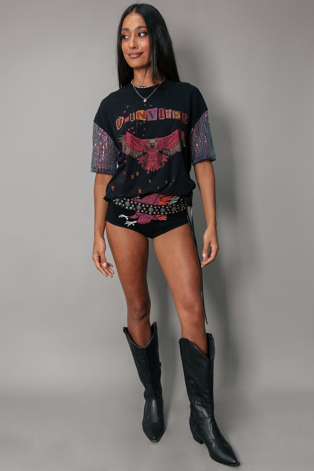 T-SHIRT VINTAGE MANGAS PAETÊS FURTACOR UNINVITED T-SHIRT VINTAGE MANGAS PAETÊS FURTACOR UNINVITED