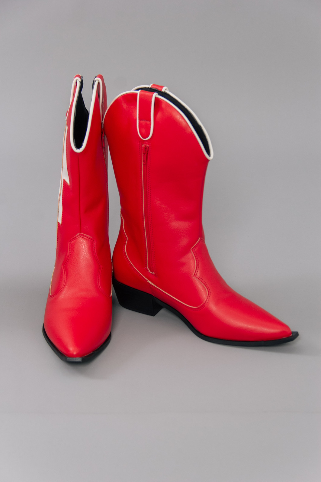 BOTA WESTERN COM RAIO VERMELHA BOTA WESTERN COM RAIO VERMELHA