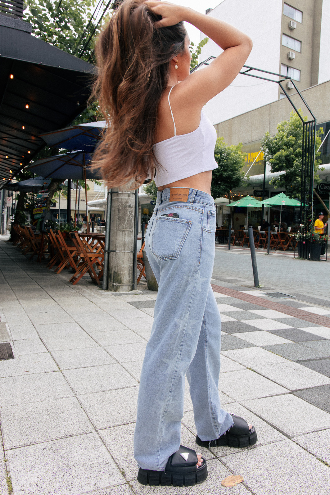 CALÇA JEANS WIDE COM ESTRELAS CALÇA JEANS WIDE COM ESTRELAS