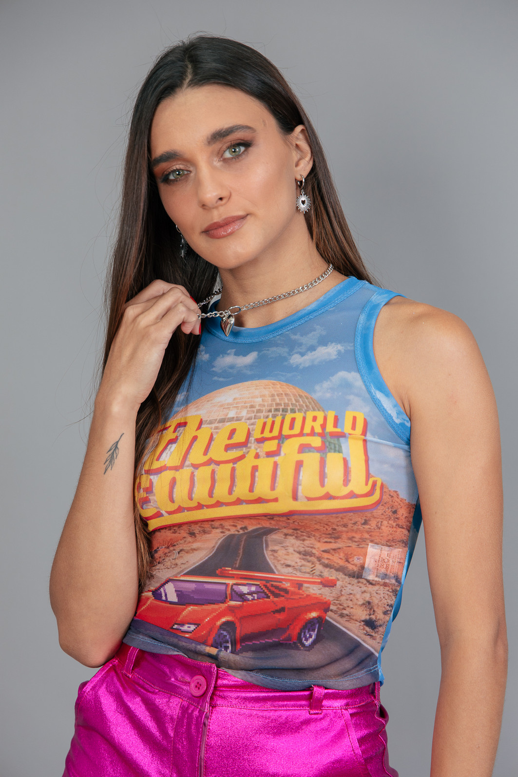 BLUSA REGATA DE TULE ESTAMPADA THE WORLD