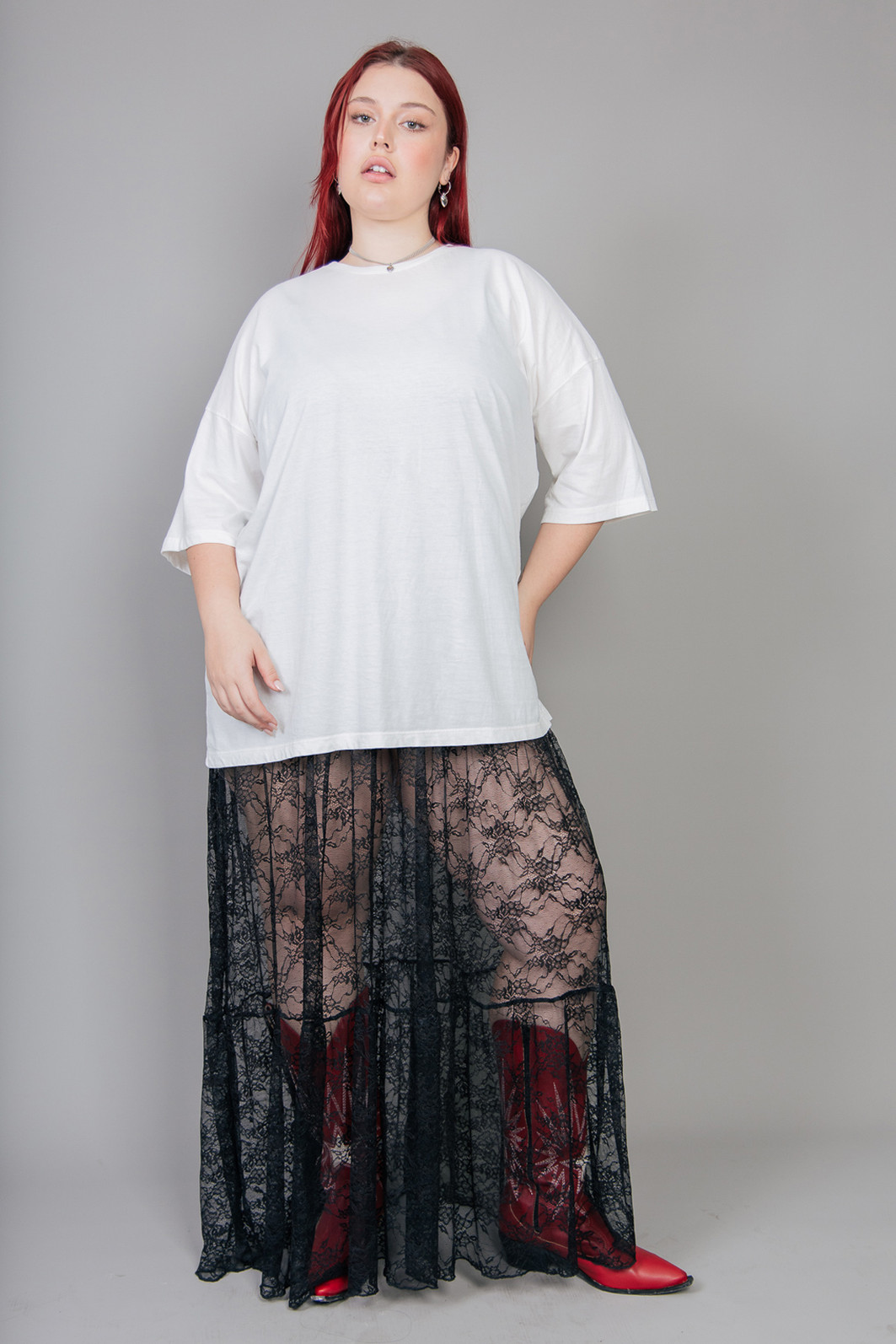 CAMISETA T-SHIRT OVERSIZED BÁSICA OFF WHTE CAMISETA T-SHIRT OVERSIZED BÁSICA OFF WHTE