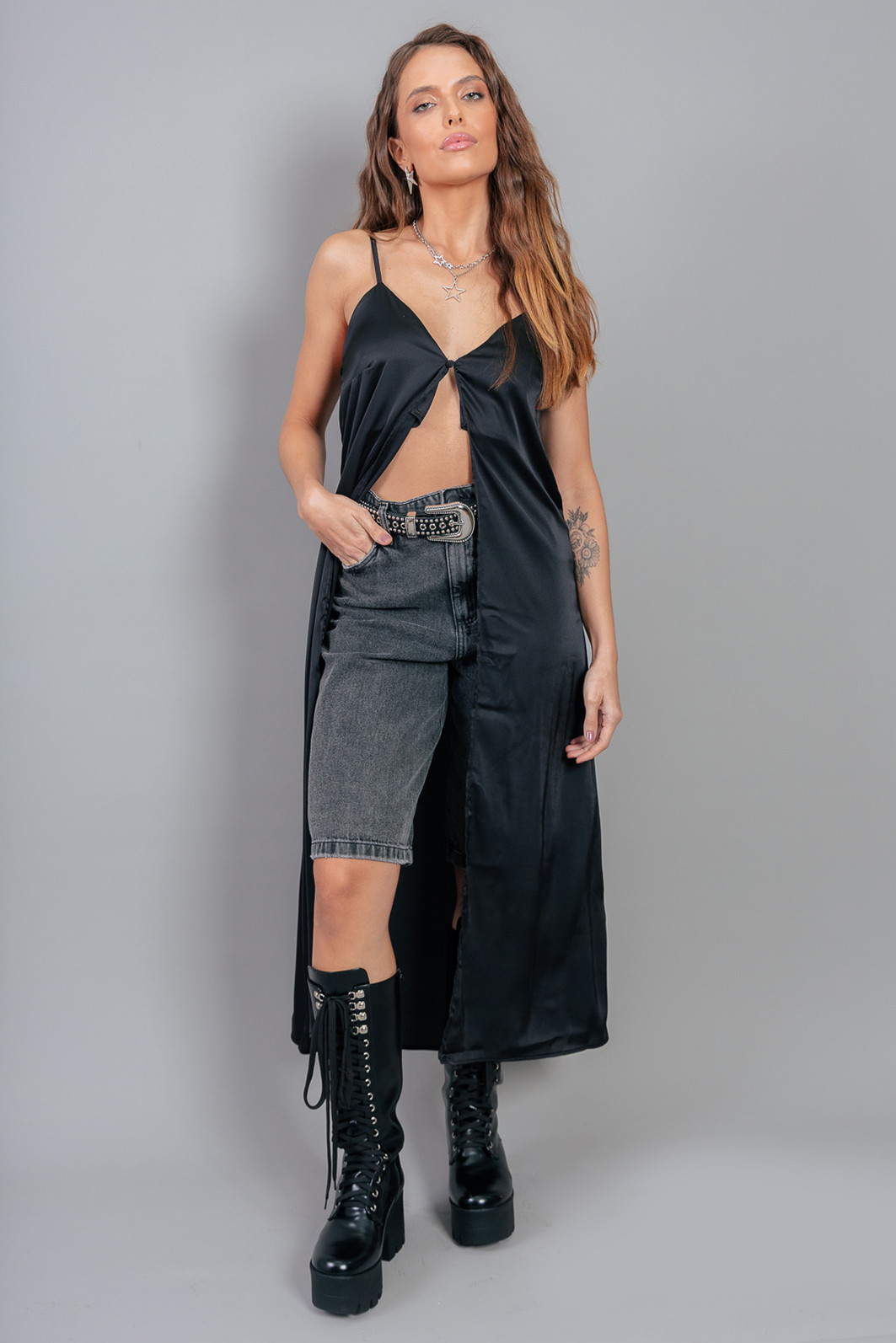 BERMUDA JORTS DE SARJA PRETA