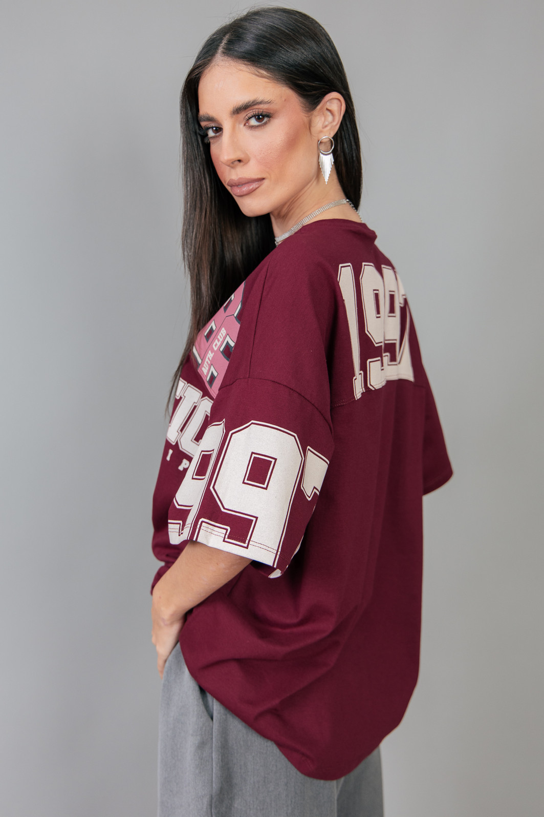 CAMISETA T-SHIRT OVERSIZED BORDÔ DECOTE V ATHLETIC