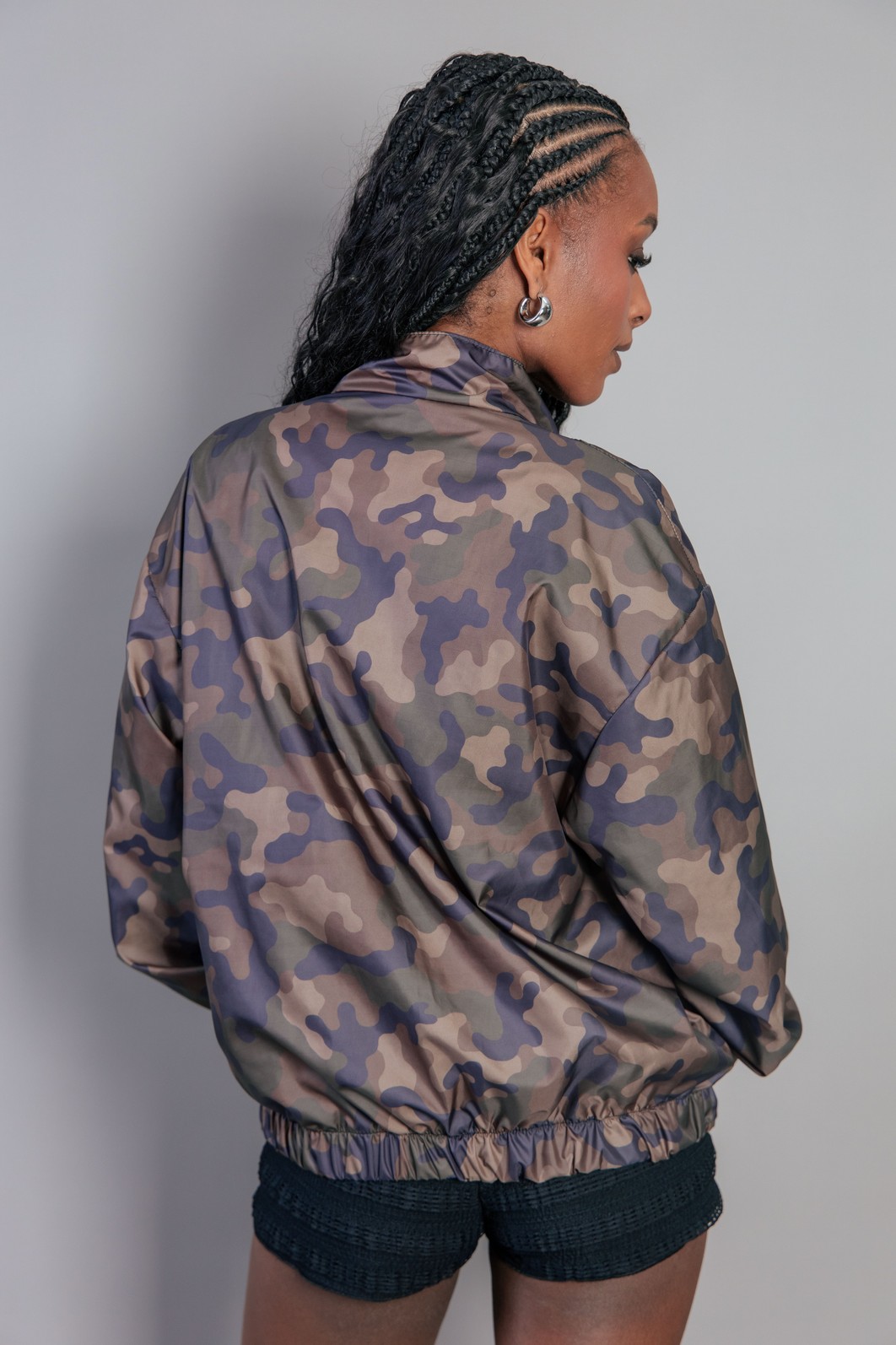 JAQUETA CORTA VENTO CAMUFLADA JAQUETA CORTA VENTO CAMUFLADA