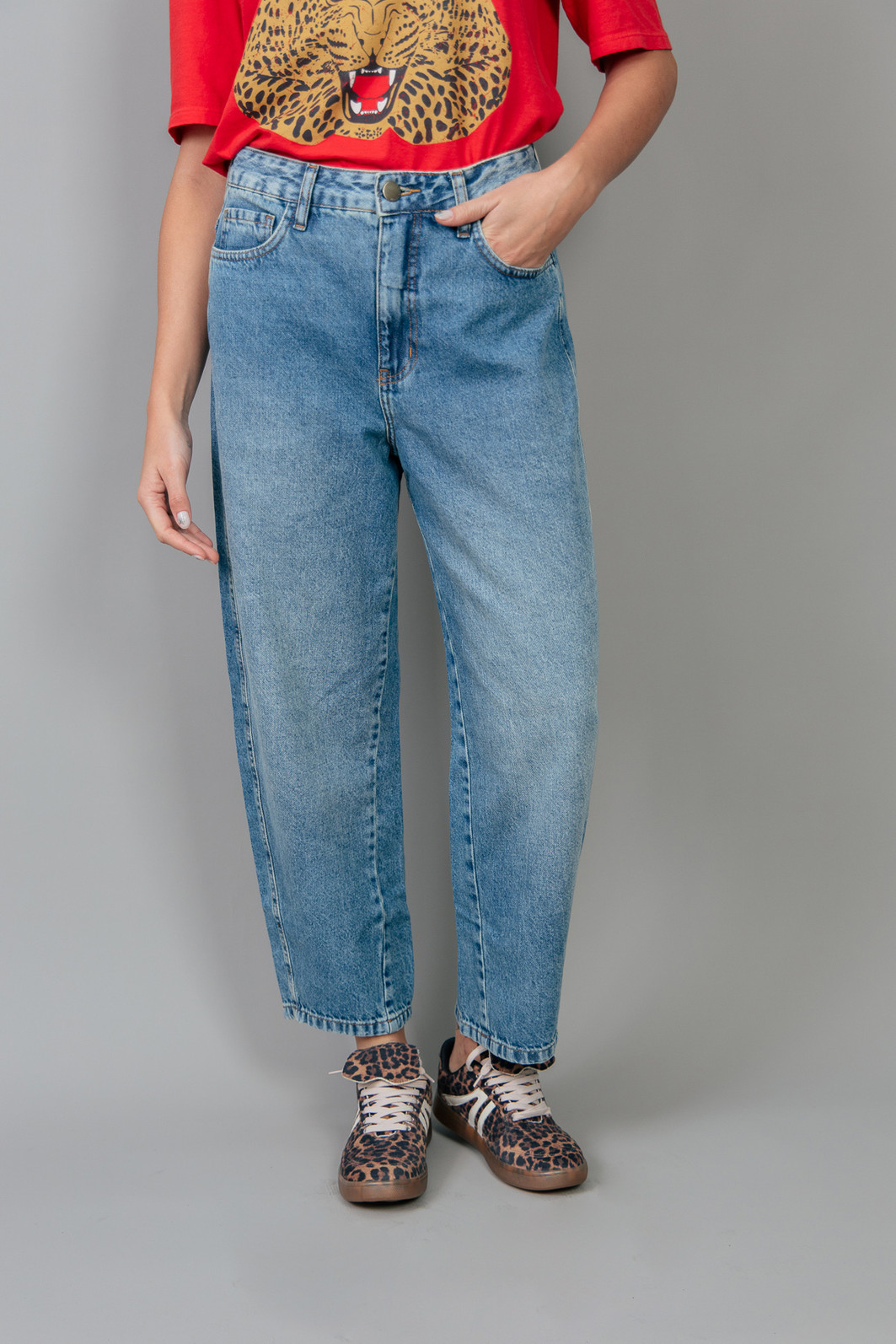 CALÇA JEANS BARREL CINTURA MÉDIA CALÇA JEANS BARREL CINTURA MÉDIA