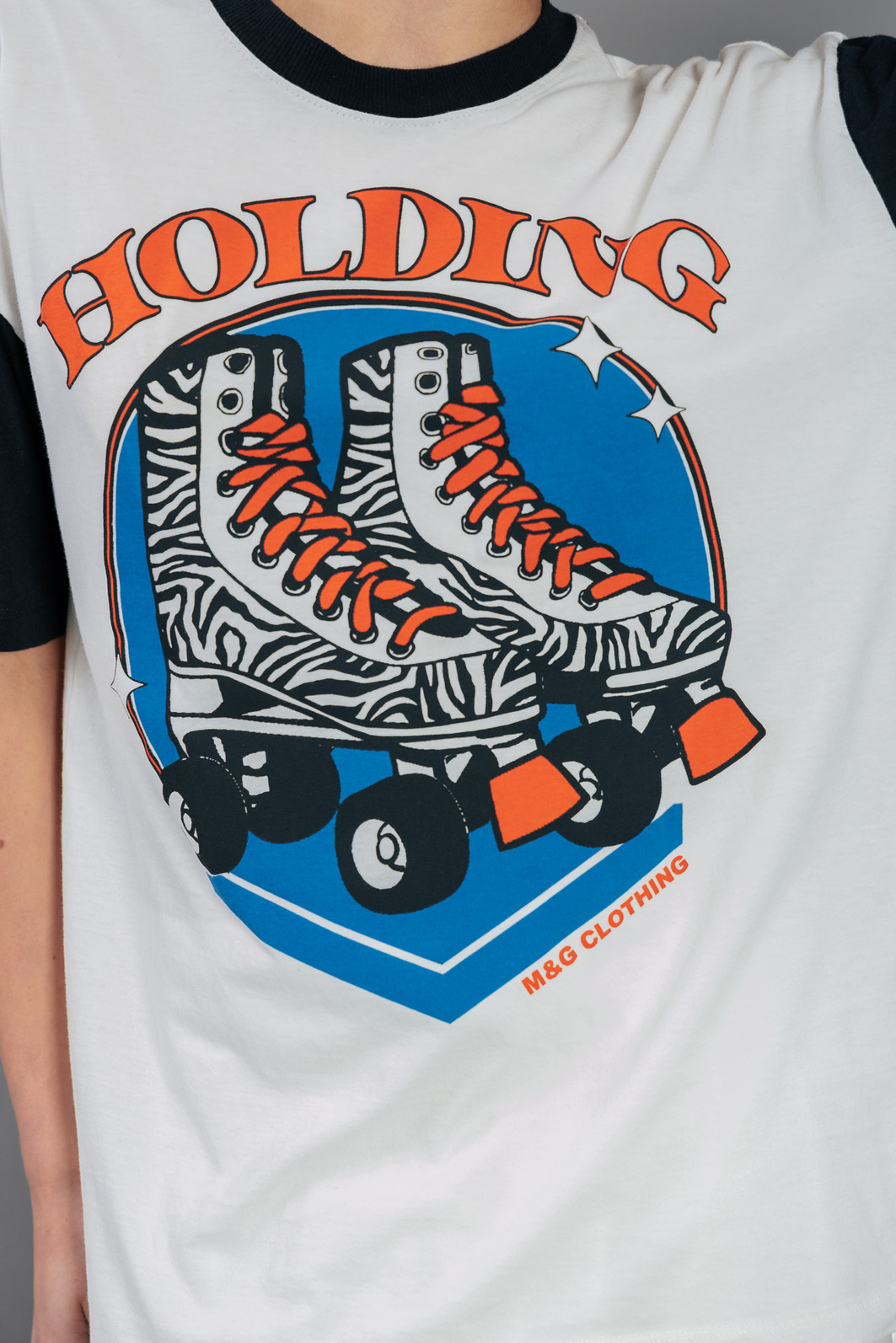 CAMISETA T-SHIRT VINTAGE OFF WHITE COM MANGAS PRETA HOLDING