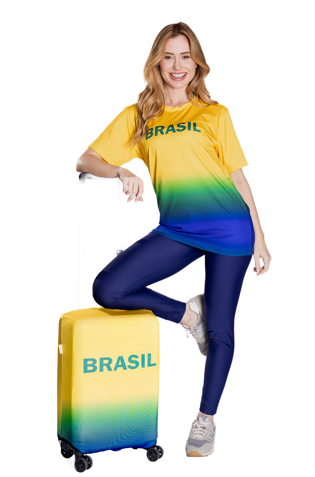 Capa de Mala Estampada Brasil Zig Zag Cores Degradê Capa de Mala Estampada Brasil Zig Zag Cores Degradê