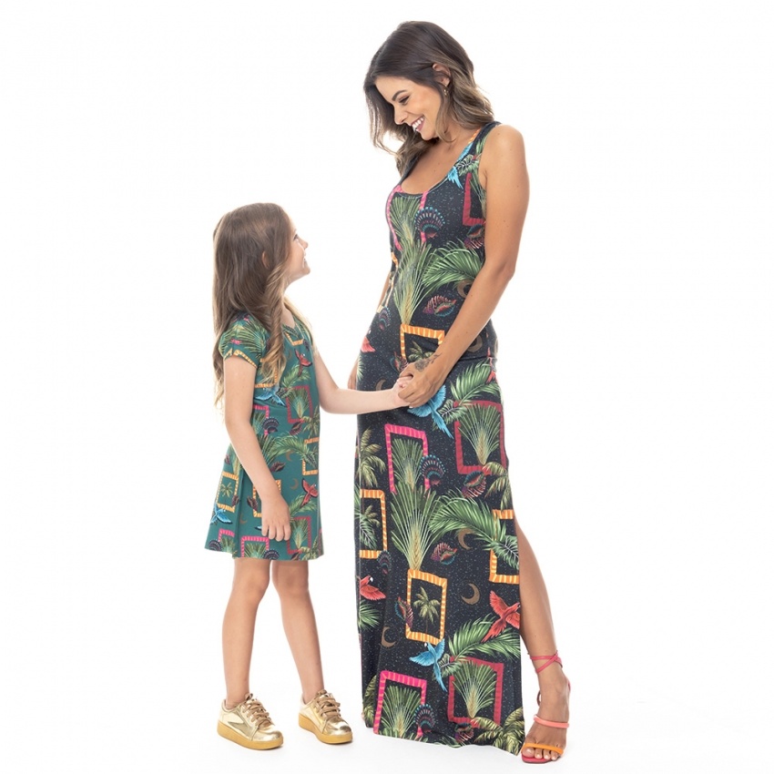 Vestido Hortência Araras Desenho Coqueiro Fundo Preto Vestido Hortência Araras Desenho Coqueiro Fundo Preto