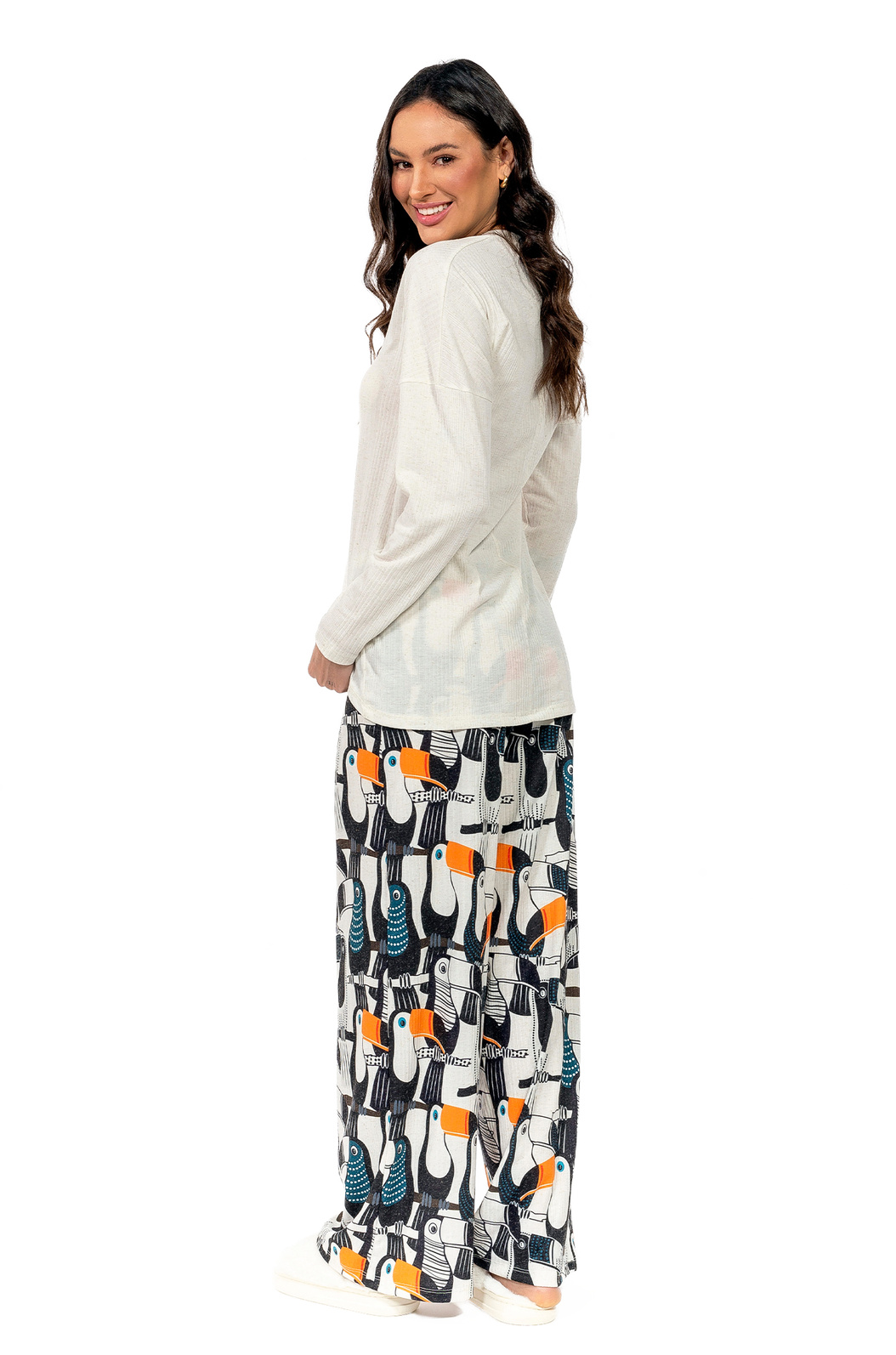 Pijama Feminino Manga Longa Canelado Estampado Tucano Vetor Pontos