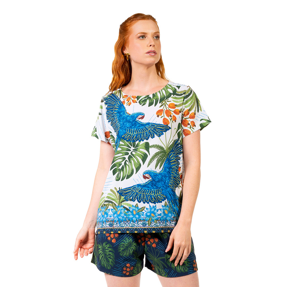 Blusa Atena Arara Bordado Barra Fundo Azul Blusa Atena Arara Bordado Barra Fundo Azul