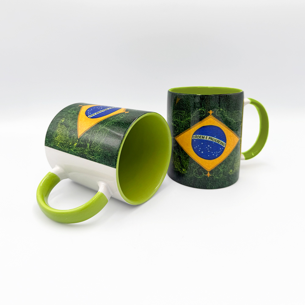 Caneca Bandeira Brasil Bordado Verde