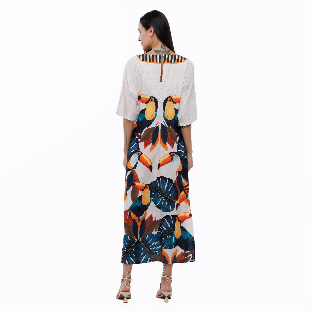 Vestido Feminino Kaftan Atena Estampado Tucanos Tela Bordada