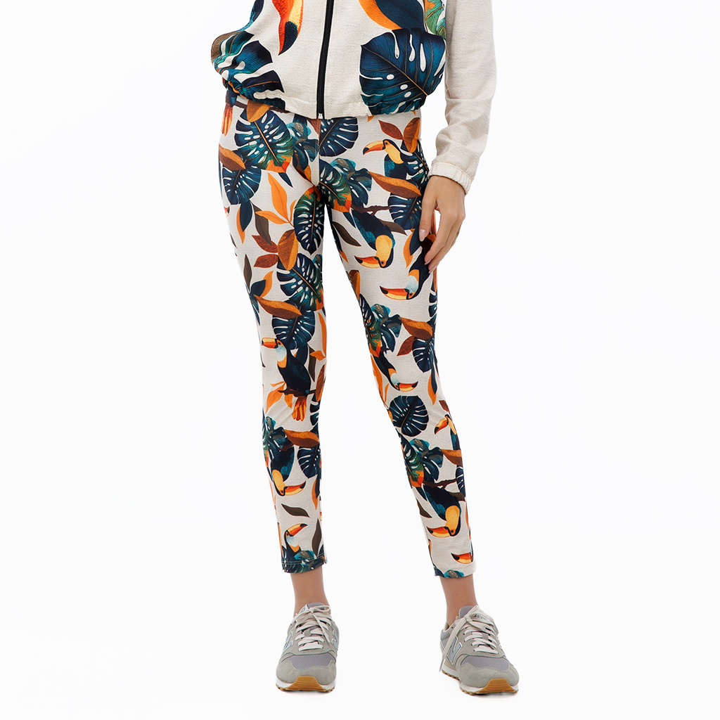 Calça Feminina Moletinho Semi Ampla Estampada Tucanos Tela Bordada