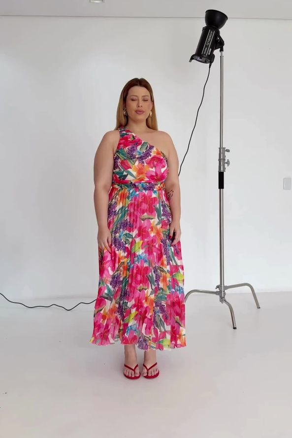 Vestido Midi Plisssado Leona Floral Plus Size