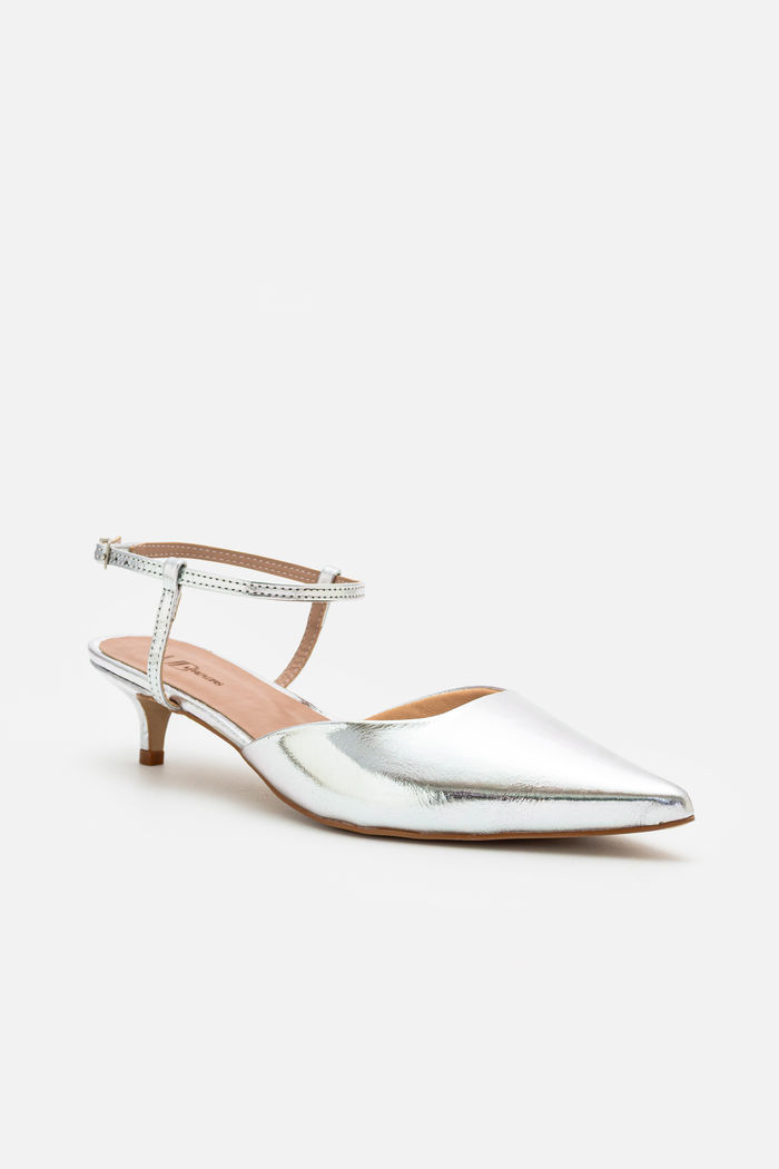 Chanel Elegante em Couro com Salto Fino Prata