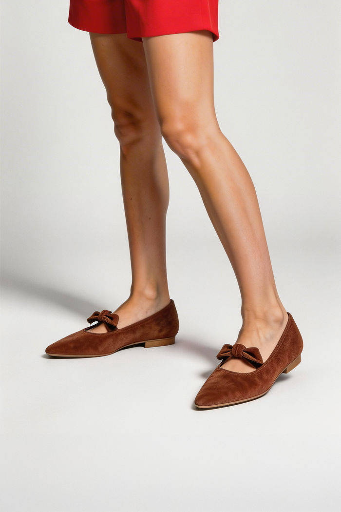 Sapatilha em Camurça com Laço Delicada Tostado