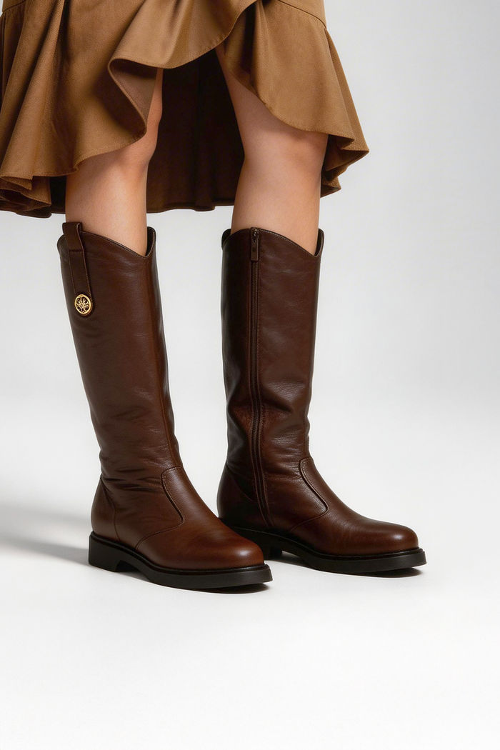 Bota Montaria em Couro Marrom