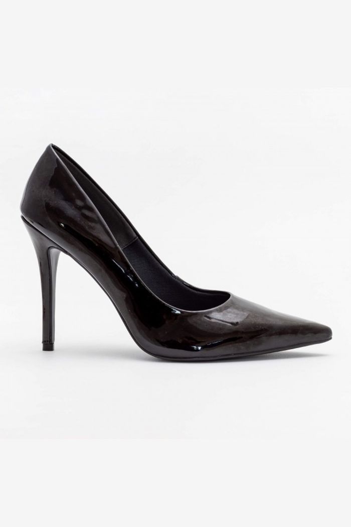 Scarpin Clássico com Salto Alto Preto