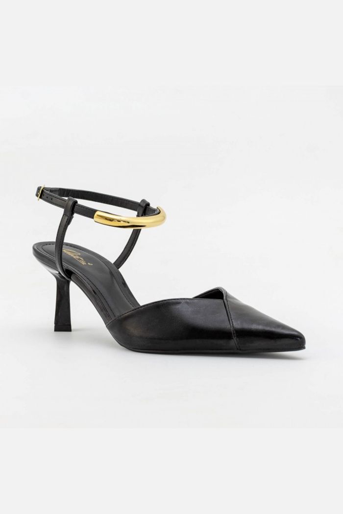 Chanel Poderoso com Enfeite Preto