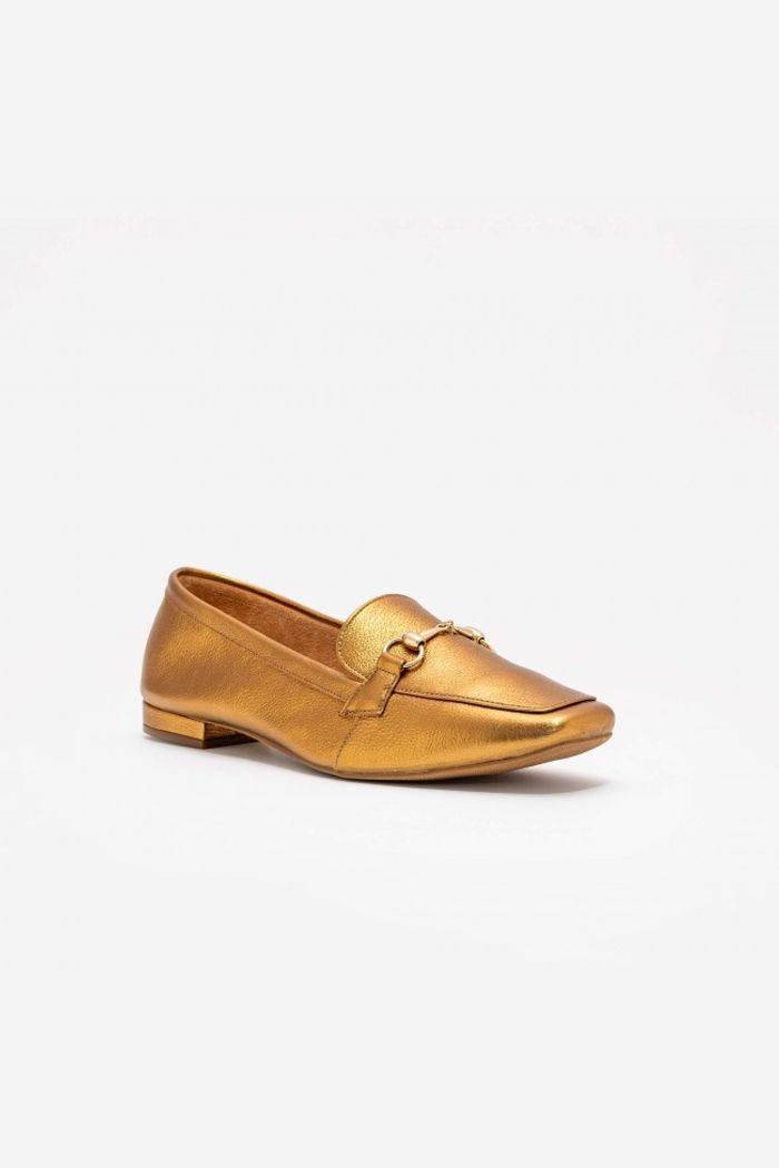 Mocassim Tradicional em Couro Bronze