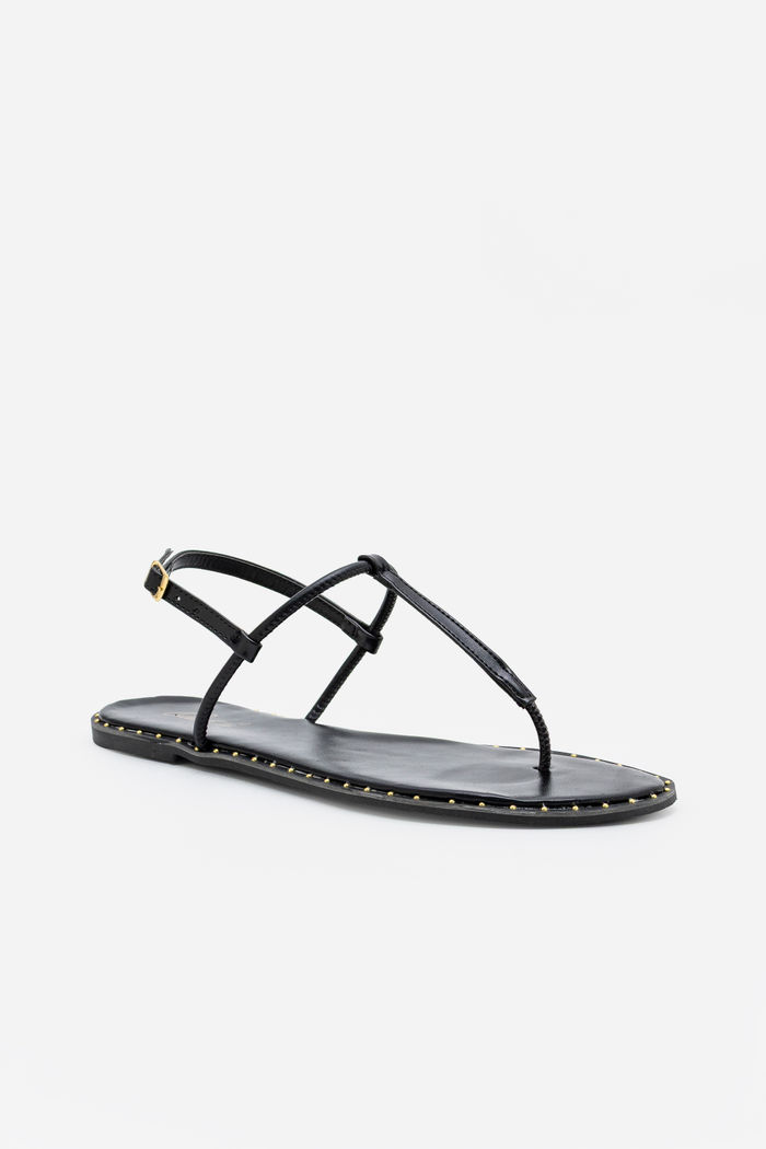 Rasteira Minimalista com Vira e Rebites Preta