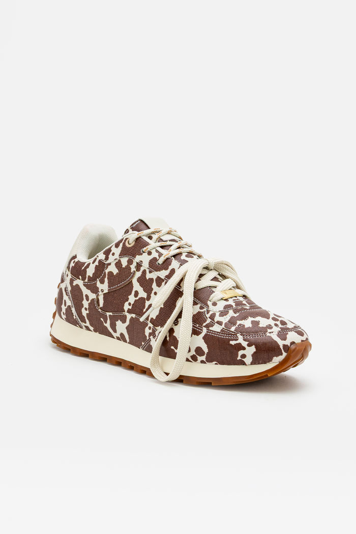 Tênis Super Estiloso em Vaca Marrom