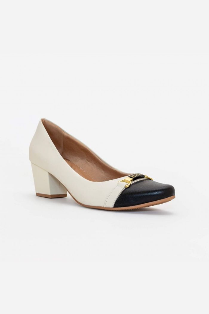 Scarpin em Couro Usaflex Off White