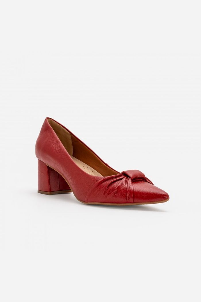 Scarpin em Couro Laço Vermelho