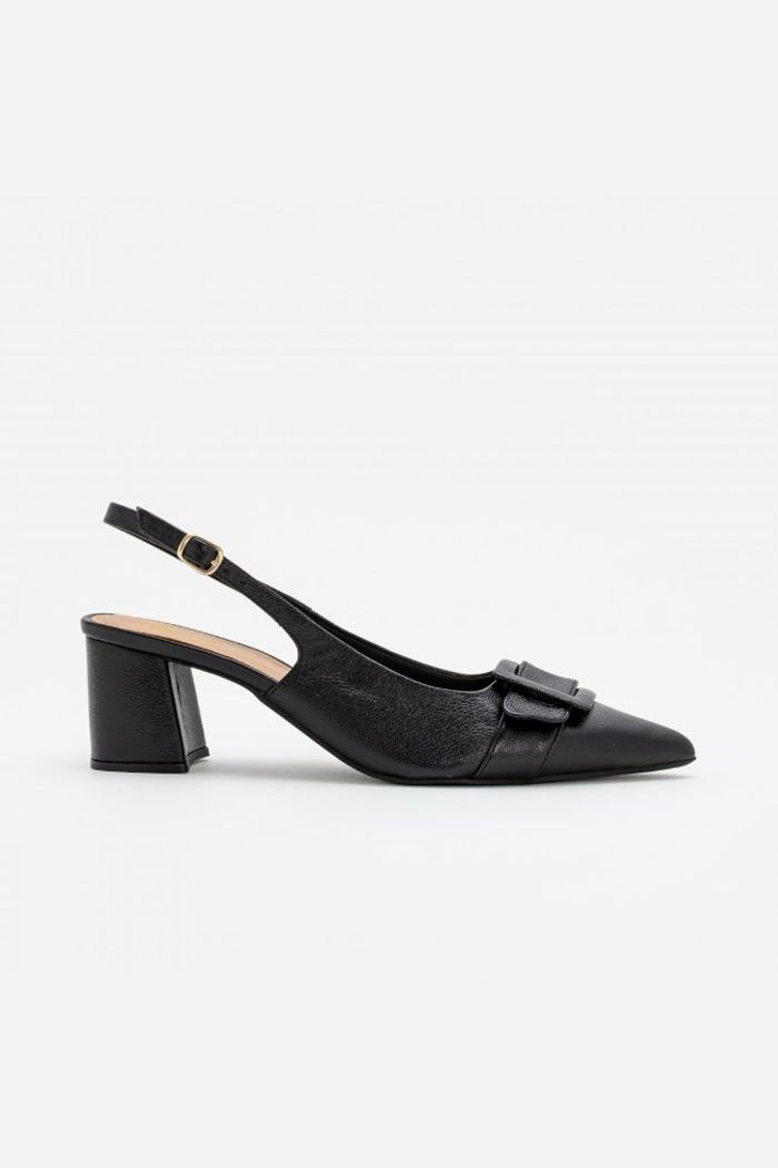 Chanel em Couro Fivela Preto