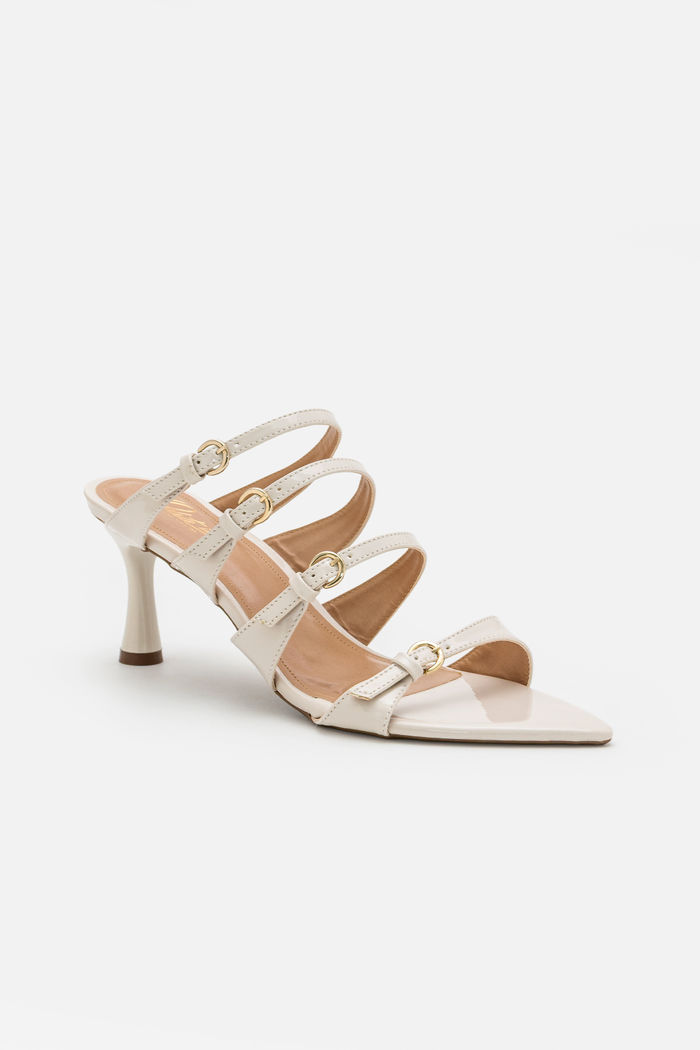 Mule Poderosa com Bico Folha Ajustável Off White