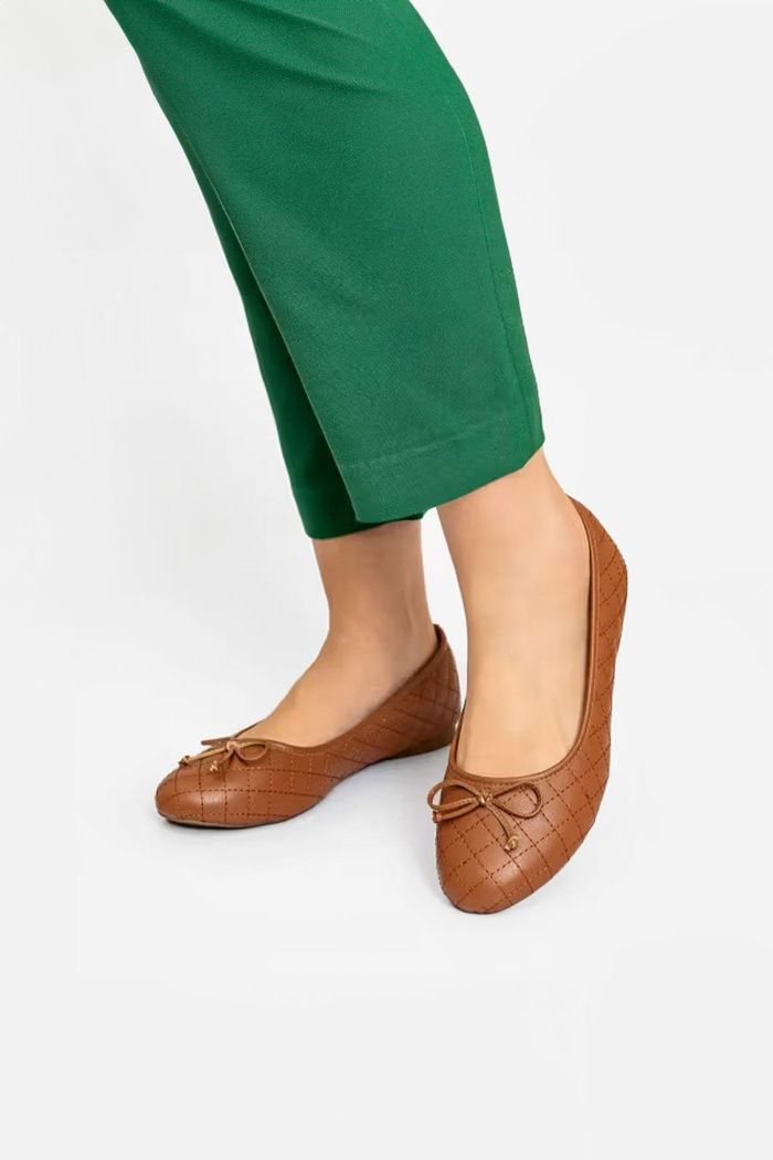 Sapatilha em Matelassê Caramelo