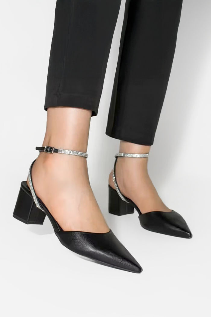 Chanel Delicado com Strass Preto