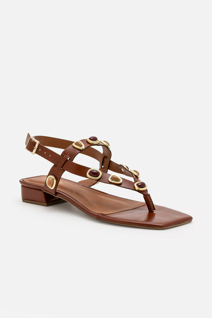 Sandália Dedo Com Pedras E Salto Baixo Tostado