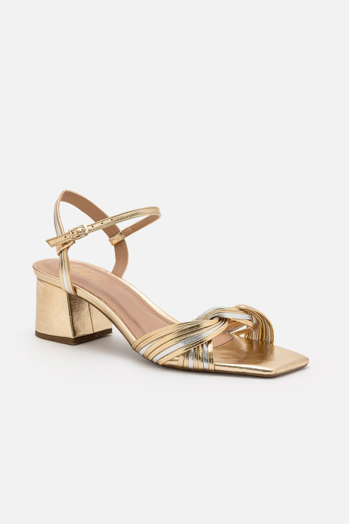 Sandália com Tiras Entrelaçadas e Salto Bloco Champagne