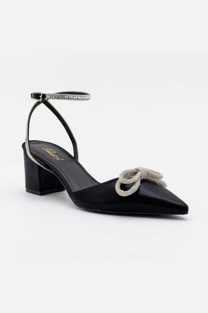 Chanel Infinitus com Salto Bloco Preto