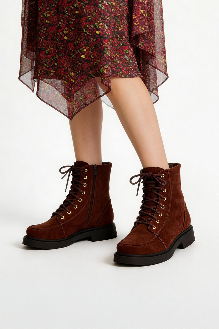 Coturno em Camurça Marrom