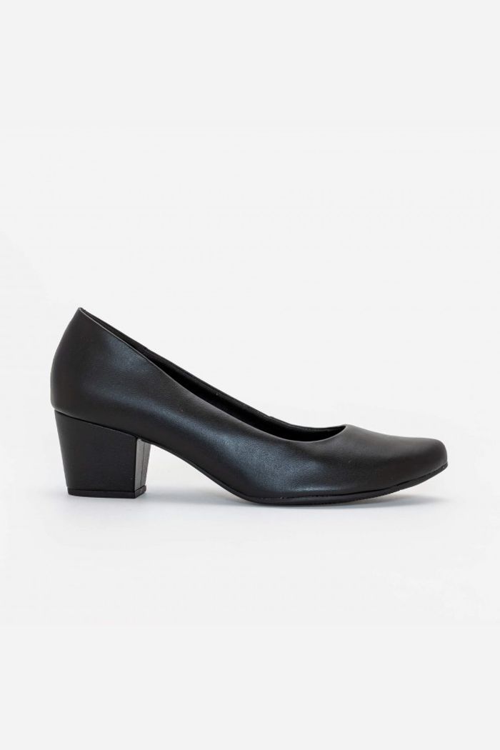 Scarpin em Couro Salto Bloco Usaflex Preto
