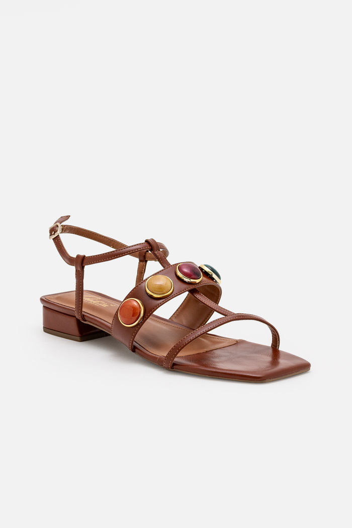 Sandália Moderna com Pedras e Salto Baixo Tostado