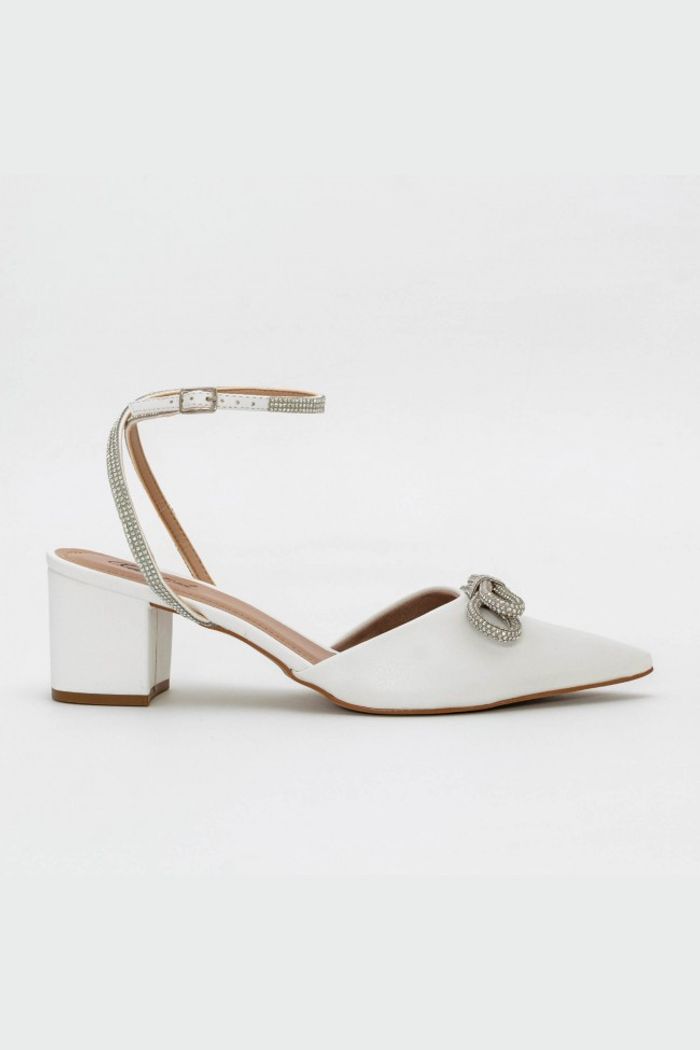 Chanel Infinitus com Salto Bloco Branco