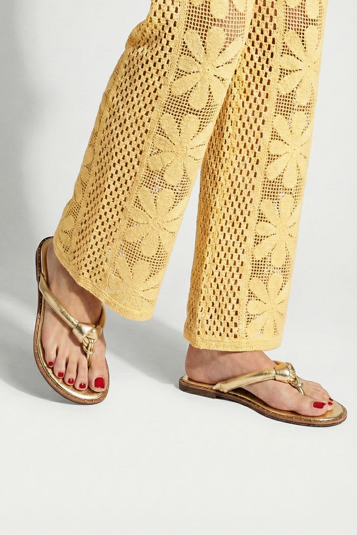 Rasteira de Dedo com Nó Ouro