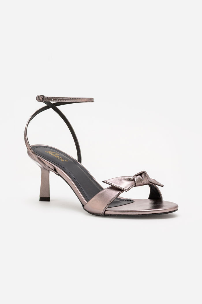 Sandália com Laço e Salto Geométrico Prata Velho