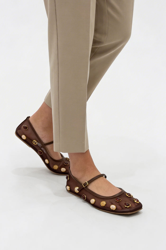 Sapatilha em Tela com Pedras Marrom