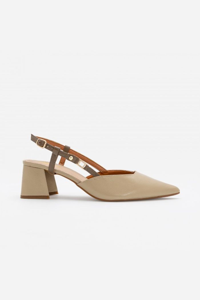 Chanel com Salto Bloco Taupe