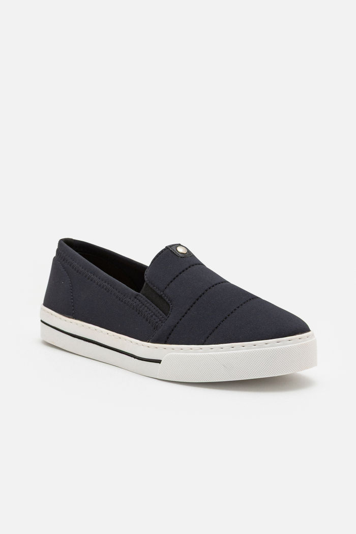 Tênis Slip On com Solado Alto Preto