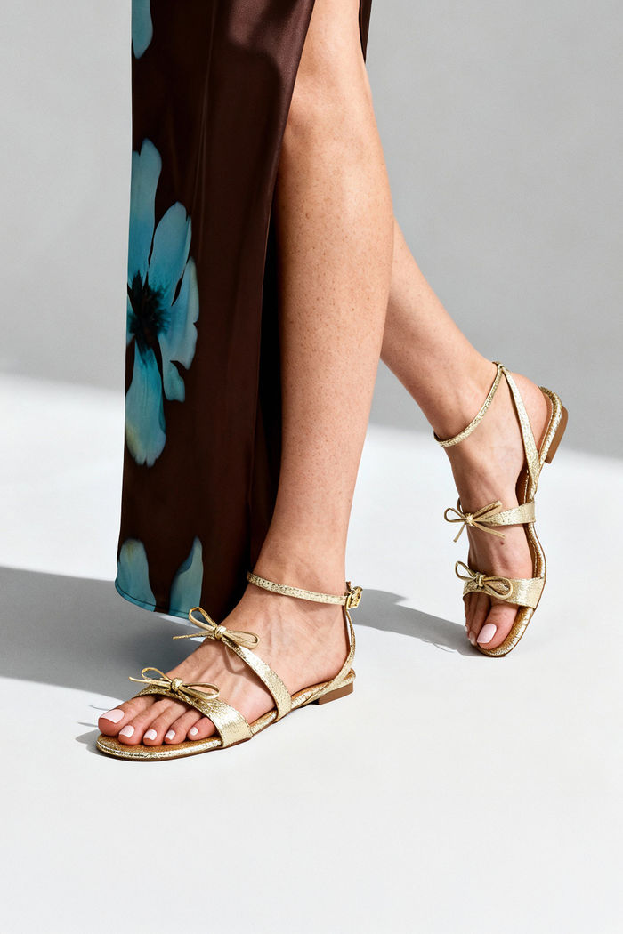 Rasteira com Lacinhos e Tornozeleira Ouro