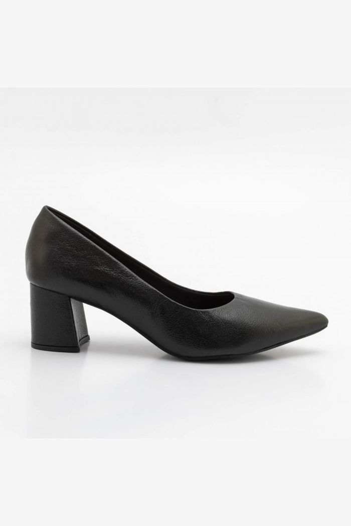 Scarpin Clássico em Couro Preto