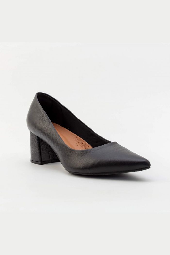 Scarpin Clássico em Couro Preto