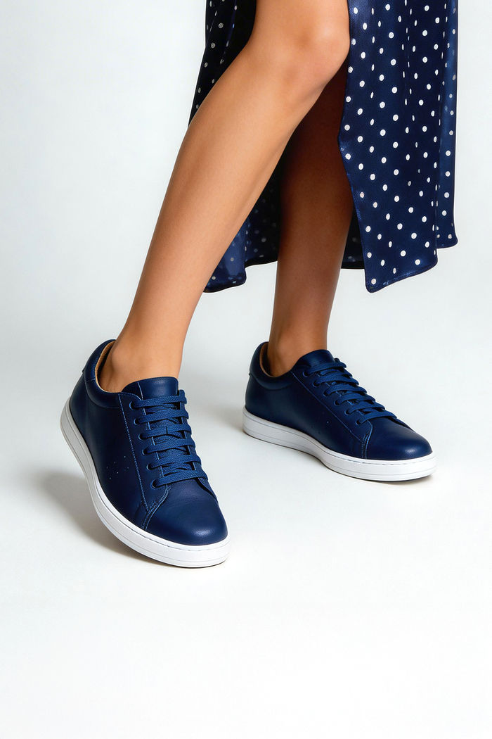 Tênis eXXXtouro em Couro Marinho