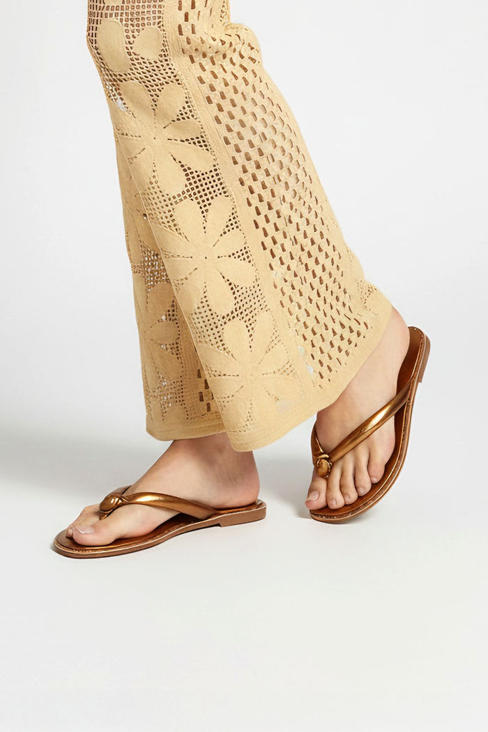 Rasteira de Dedo com Nó Bronze